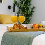 Near Beach Stunning Views & Comfort